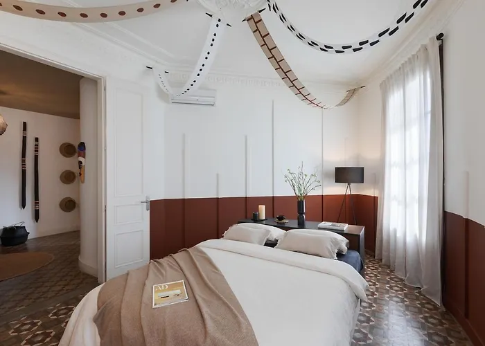Taoudeni - 3 Bedrooms In Eixample Esquerra Apartment *